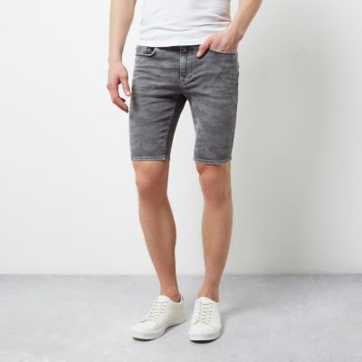 Grey camo print skinny fit denim shorts
